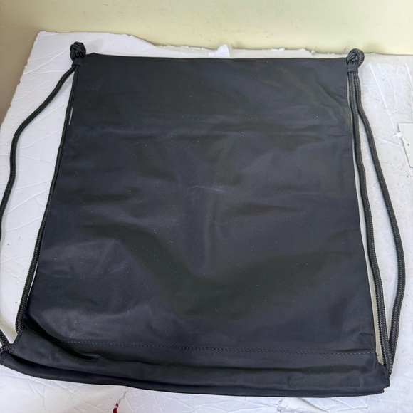 Lululemon NEW Seawheeze SW20 Nylon Backpack Med Drawstring Bag Zip Pocket Unisex - Picture 8 of 13